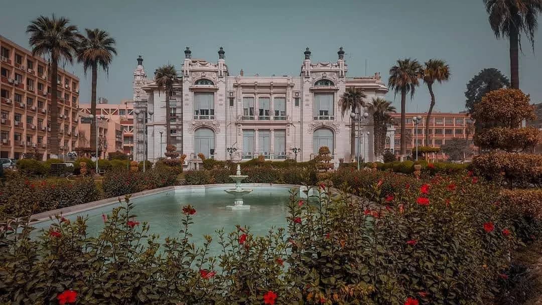 جامعة عين شمس